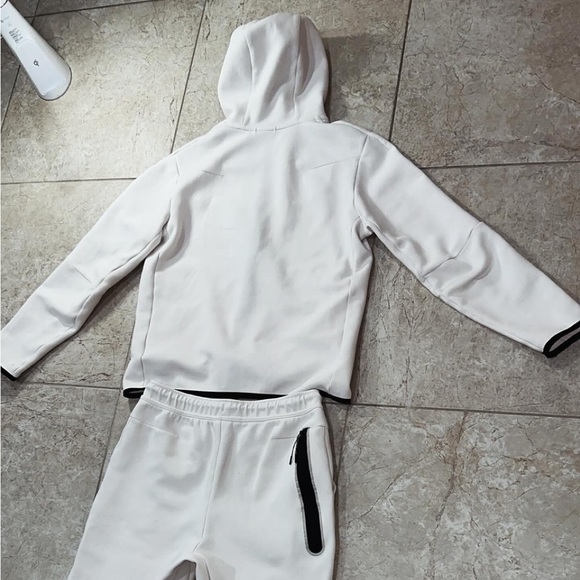 White Nike Tech Fleece Tracksuit !SOLD! - Picture 3 of 7